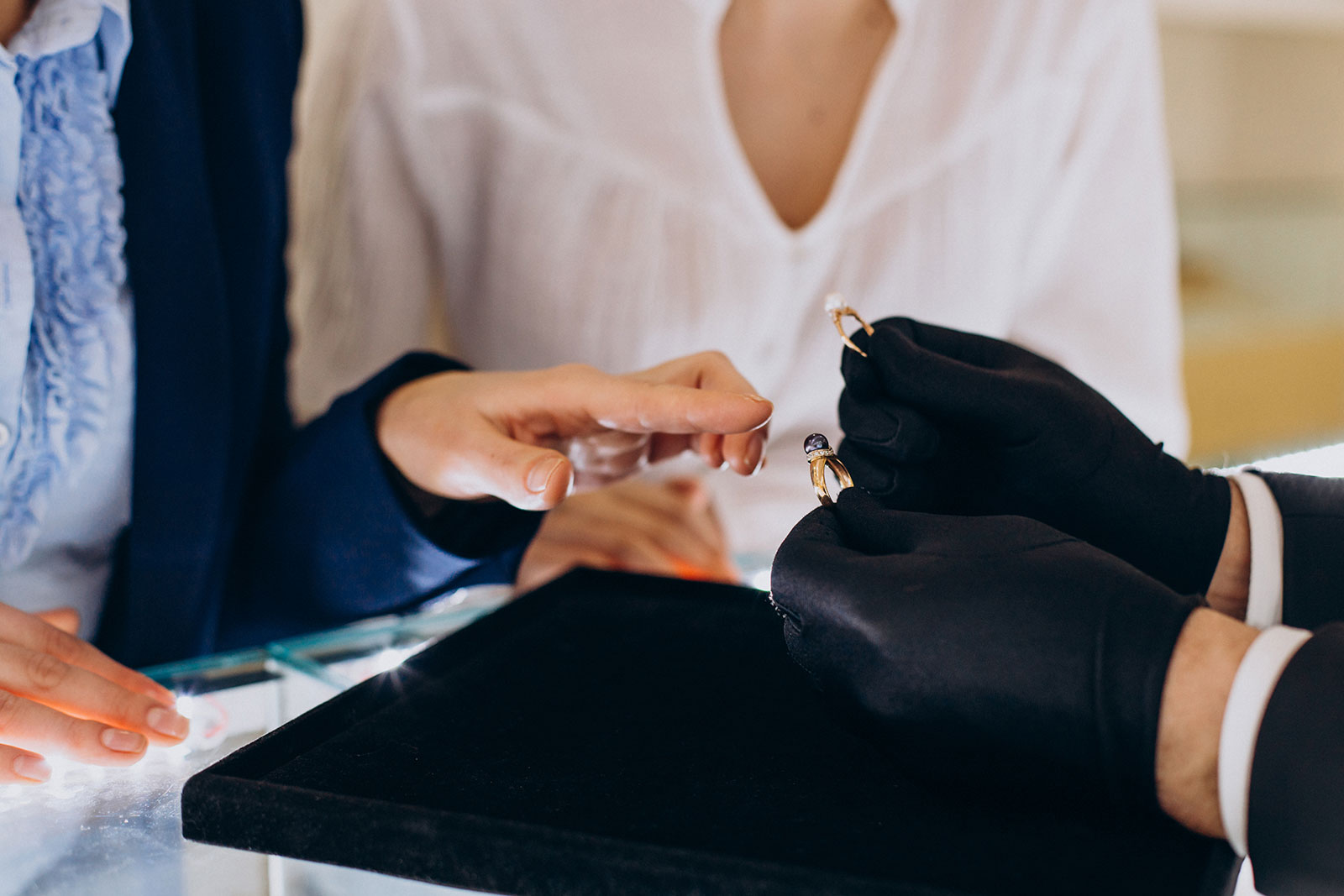 L'Oro come Investimento: Una Storia di Sicurezza Finanziaria