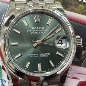 Rolex Date Just, diametro 31mm, quadrante Green, automatico, data, acciaio, anno 2022, full set, bracciale president, più un anno di garanzia del negozio.